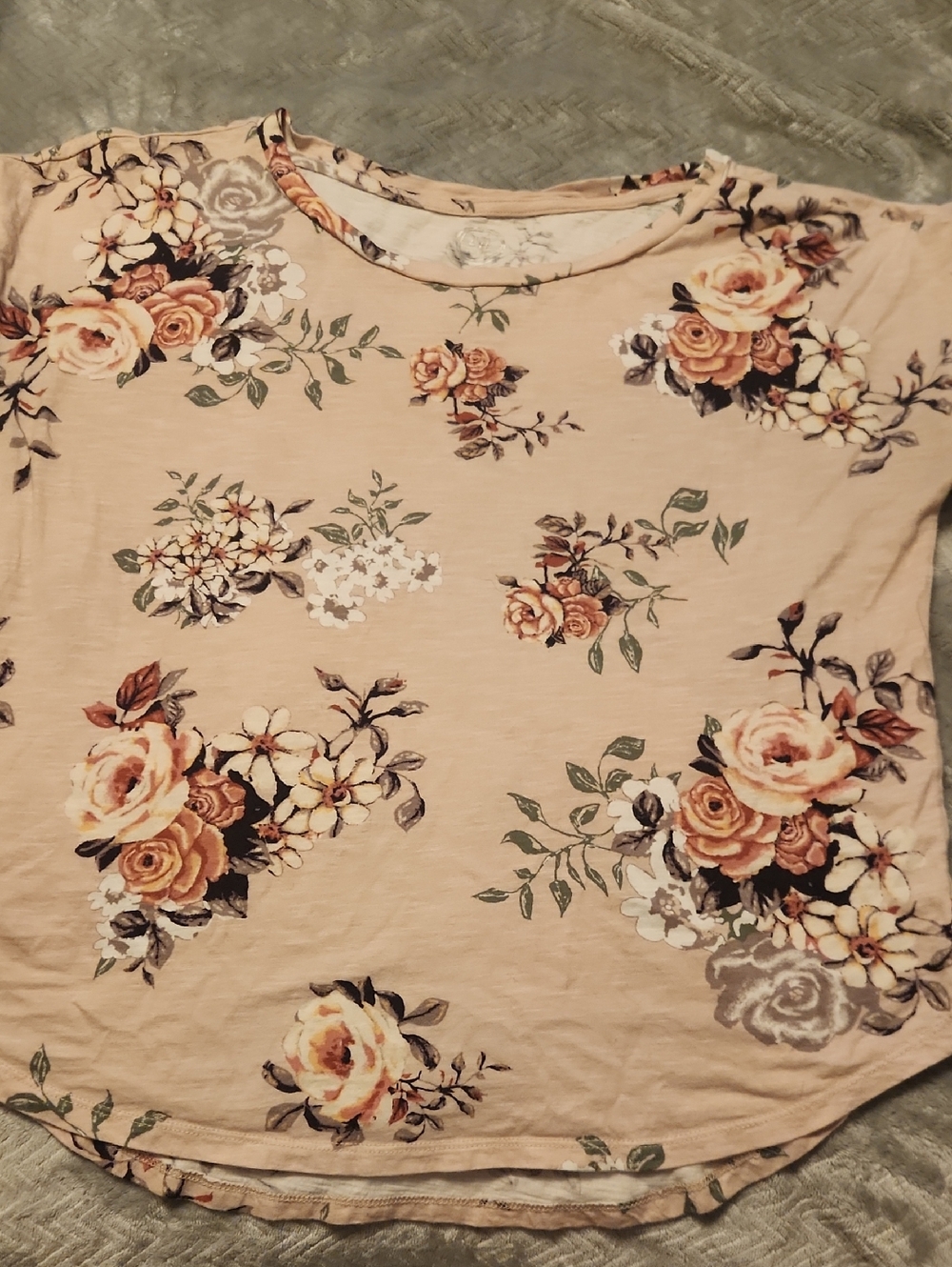 Women's Short-Sleeve Floral Scoop Neck Top - Blush Floral